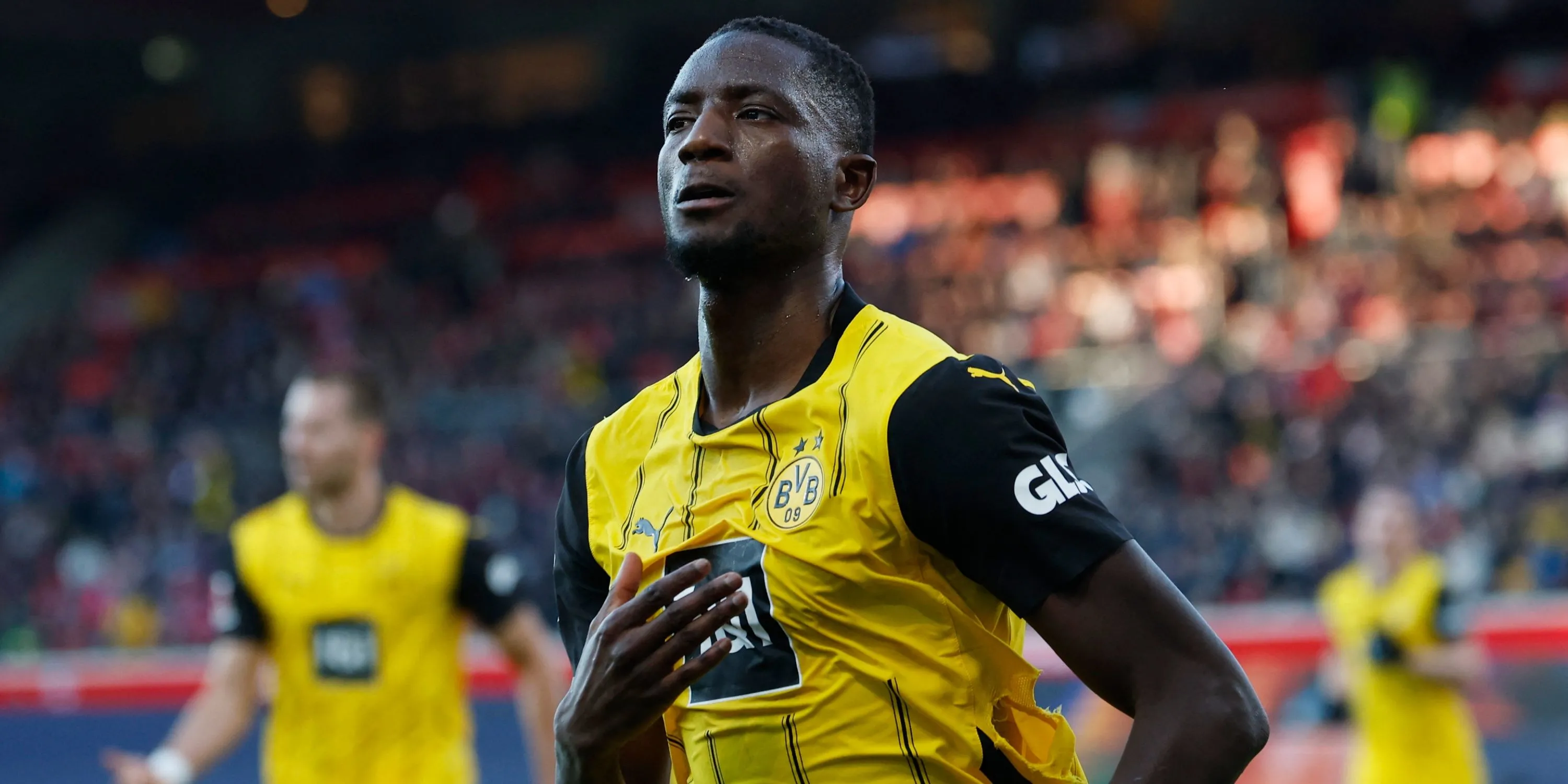 Serhou Guirassy thi đấu cho Borussia Dortmund