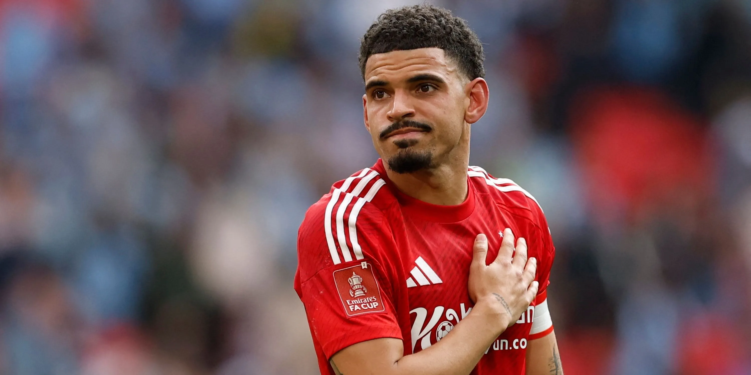 Tiền vệ Morgan Gibbs-White của Nottingham Forest sau một trận đấu tại Premier League trong bối cảnh tin đồn chuyển nhượng tới Man City.