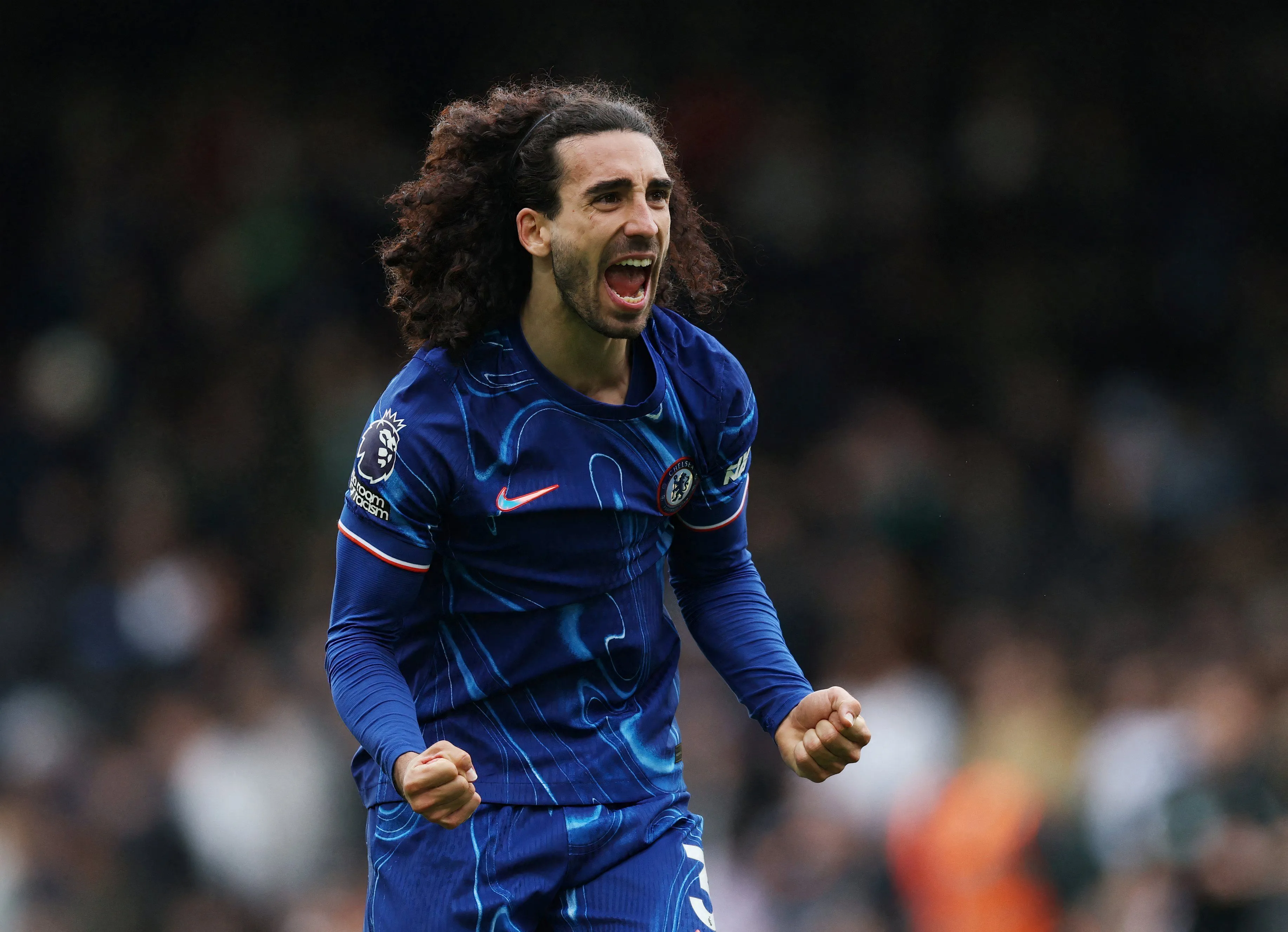 Cầu thủ Chelsea ăn mừng bàn thắng vào lưới Betis tại Conference League