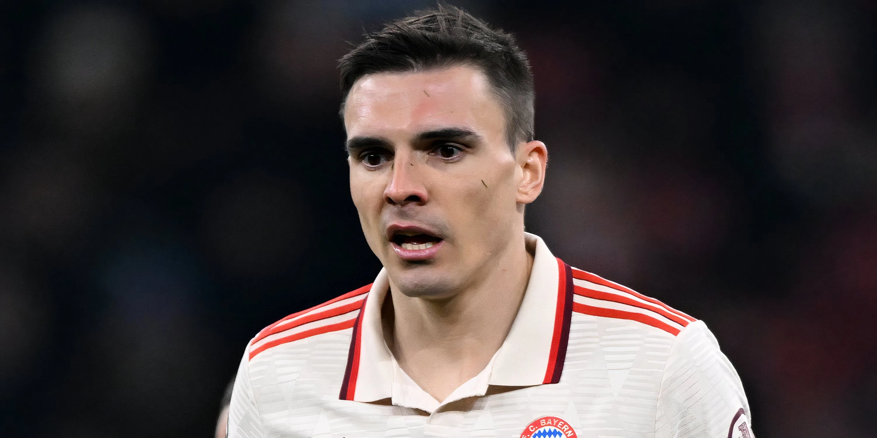 Joao Palhinha trong màu áo Bayern Munich thi đấu tại Bundesliga