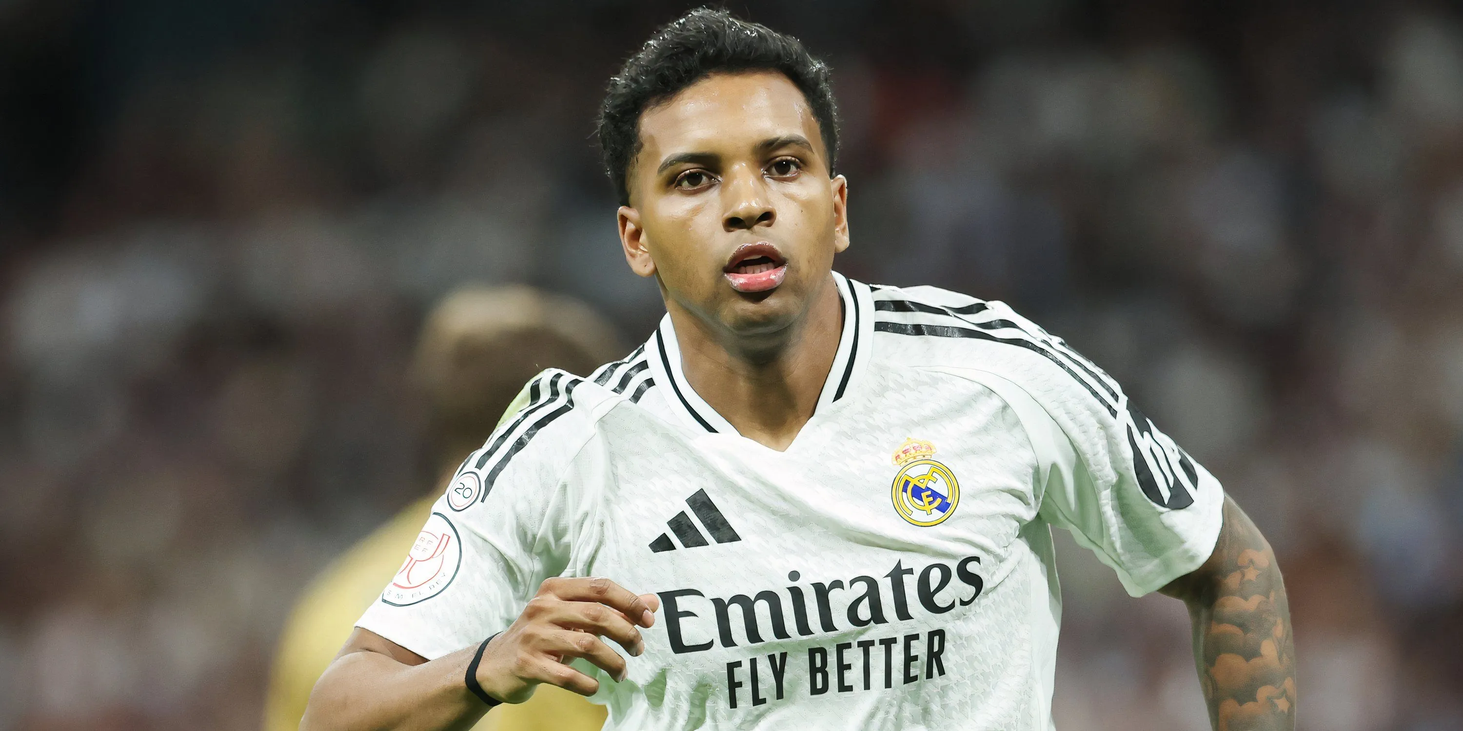 Rodrygo trong màu áo Real Madrid, mục tiêu chuyển nhượng của Arsenal