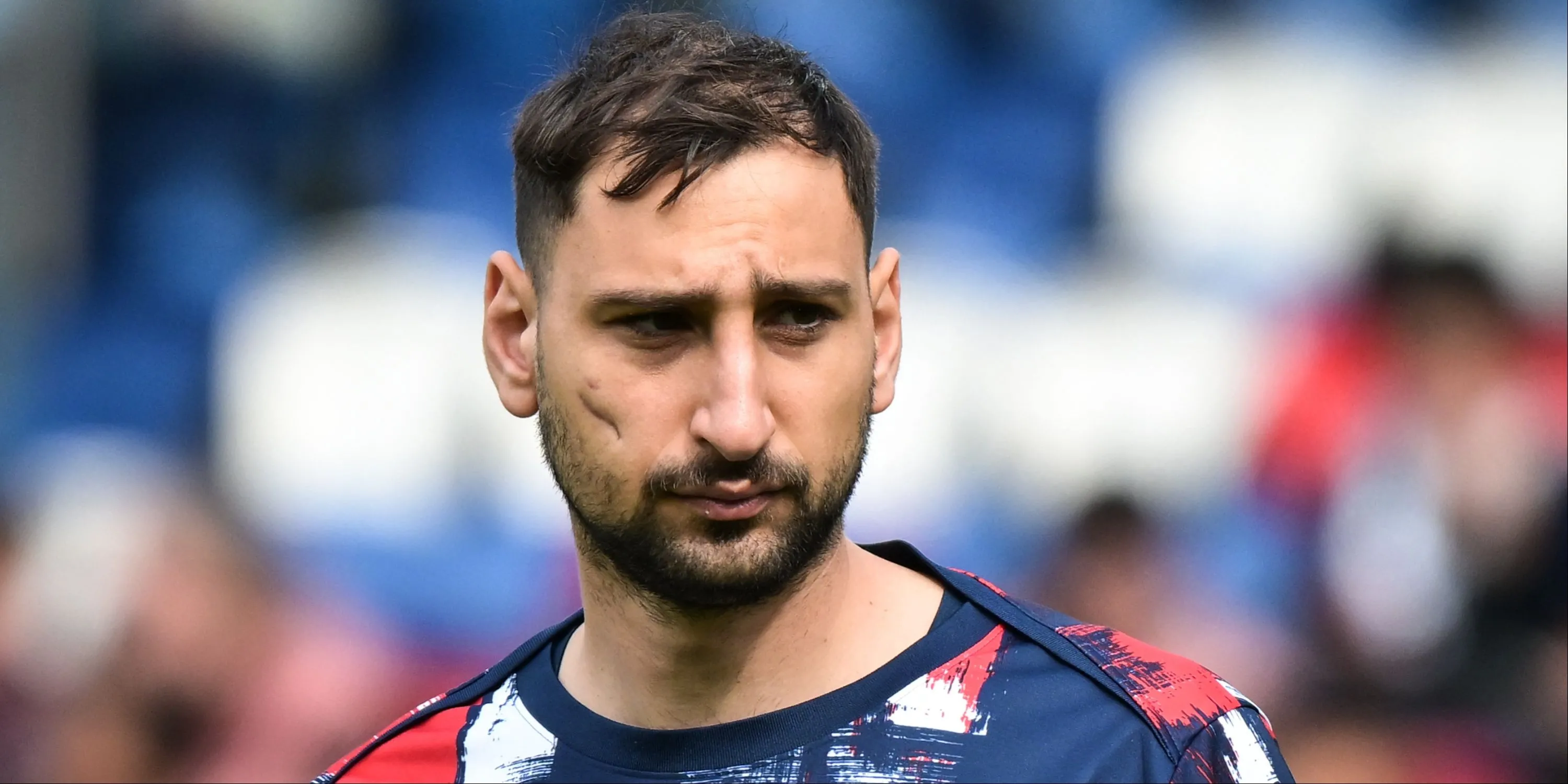Thủ môn Gianluigi Donnarumma trong màu áo PSG, cầu thủ đang được Manchester United quan tâm