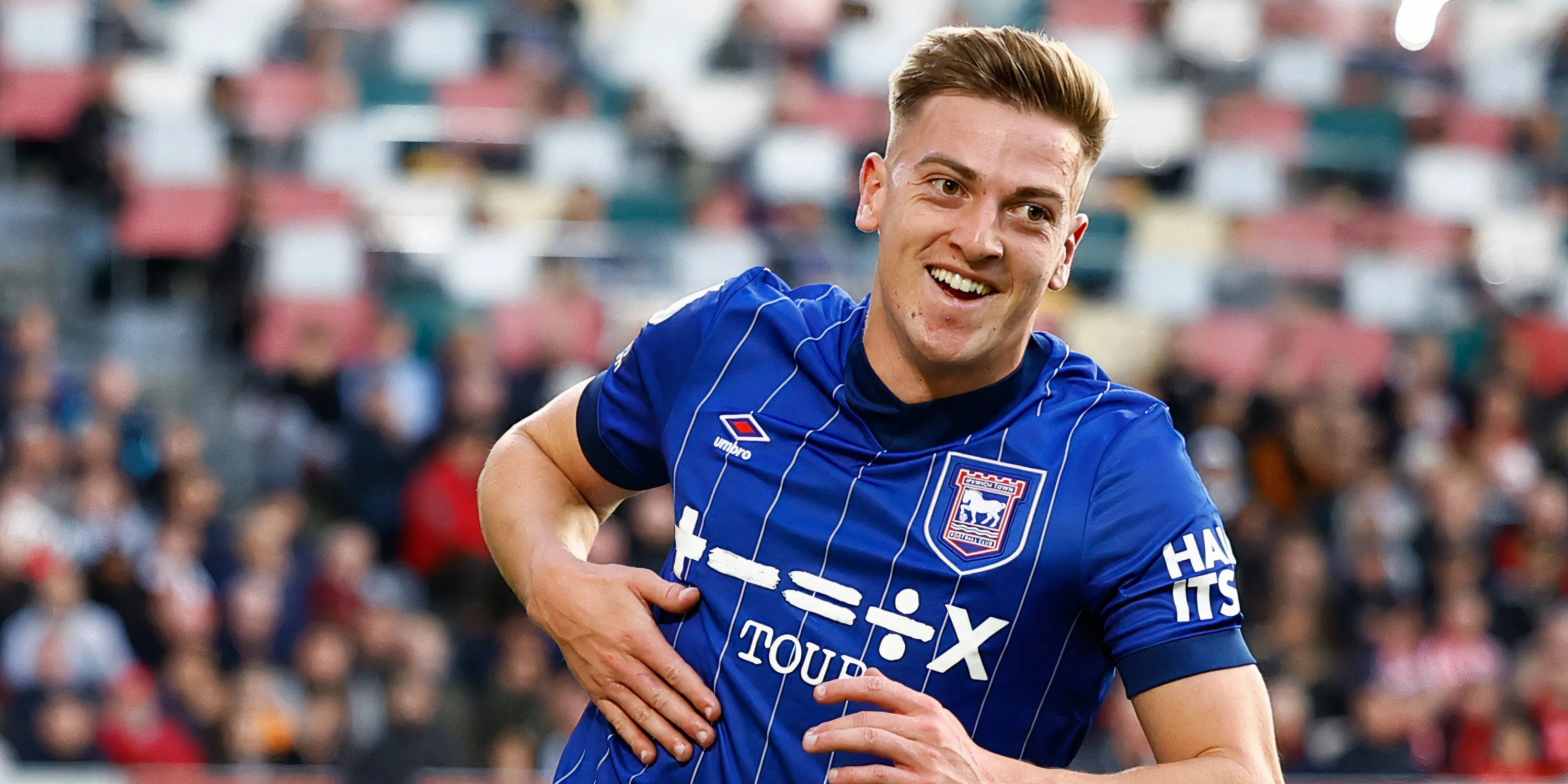 Tiền đạo trẻ Liam Delap