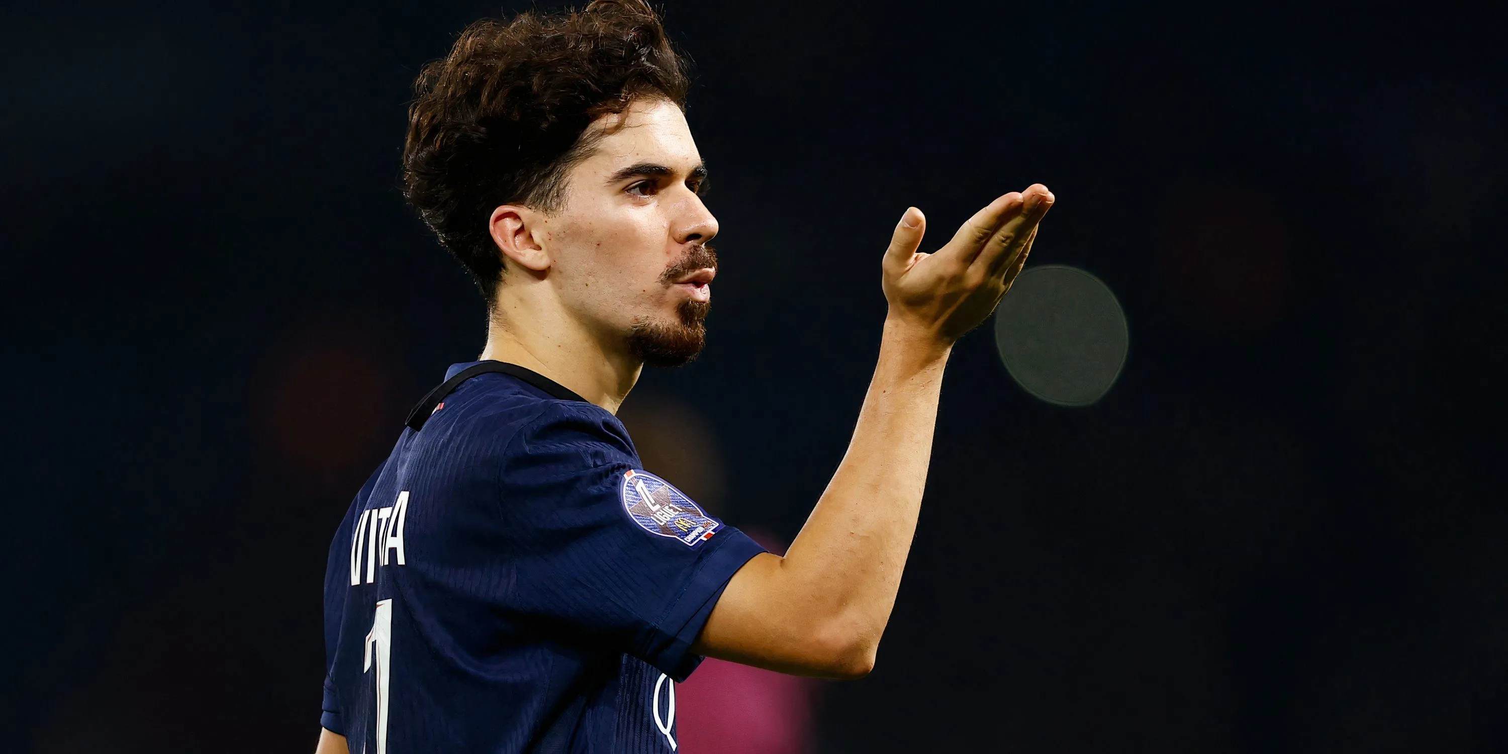 Tiền vệ Vitinha của Paris Saint-Germain