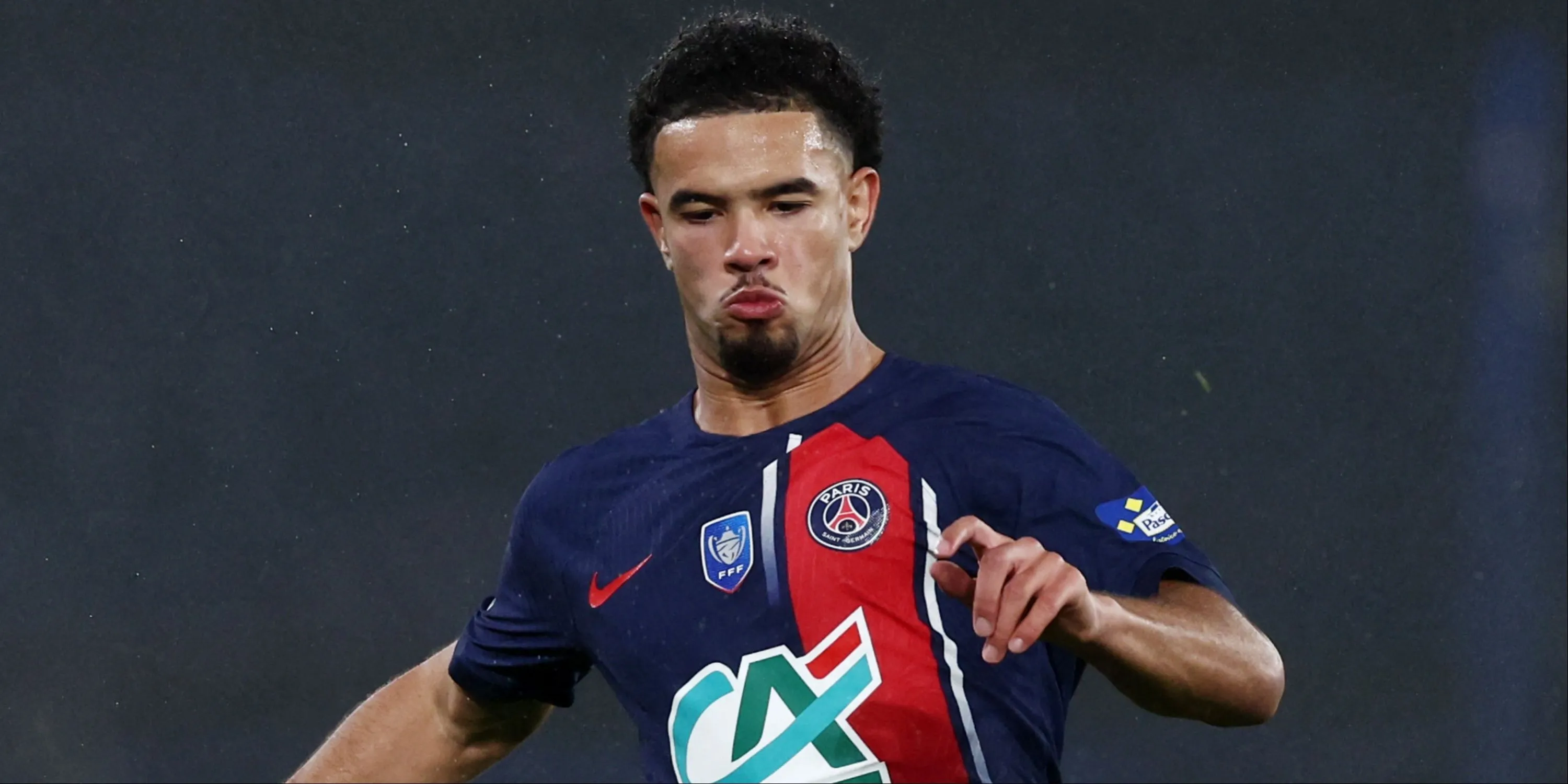Warren Zaïre-Emery thi đấu cho PSG tại Champions League