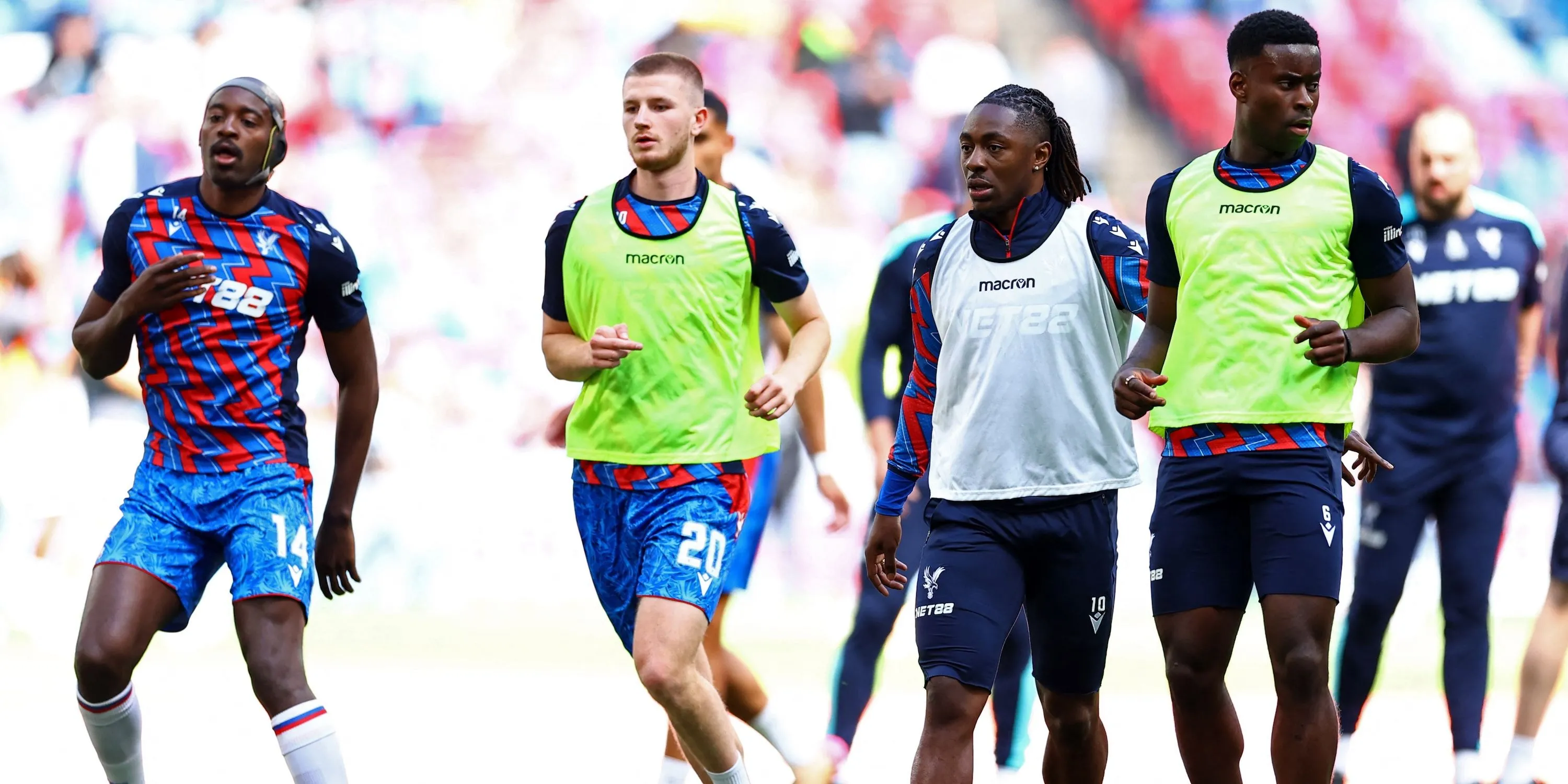 Các cầu thủ của Crystal Palace bao gồm Adam Wharton, Jean-Philippe Mateta, Eberechi Eze và Marc Guehi.