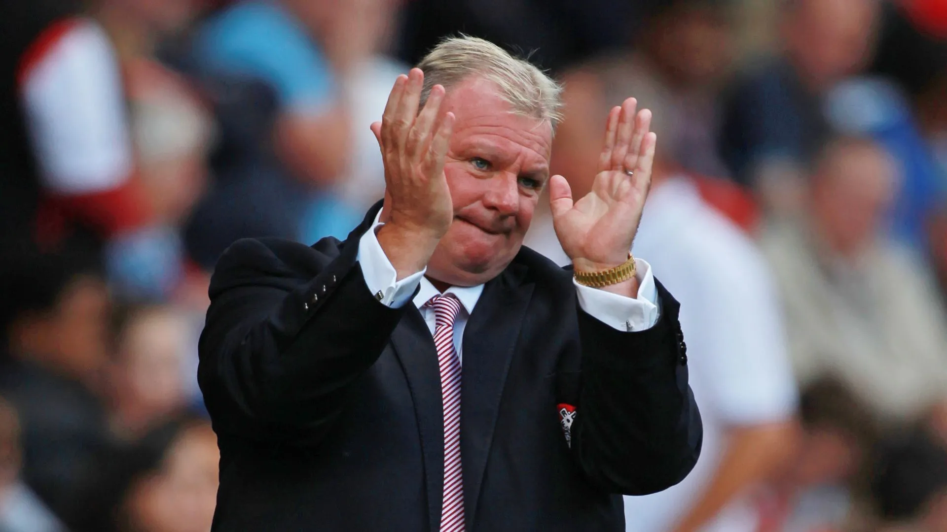 HLV Steve Evans trong thời gian dẫn dắt Rotherham United