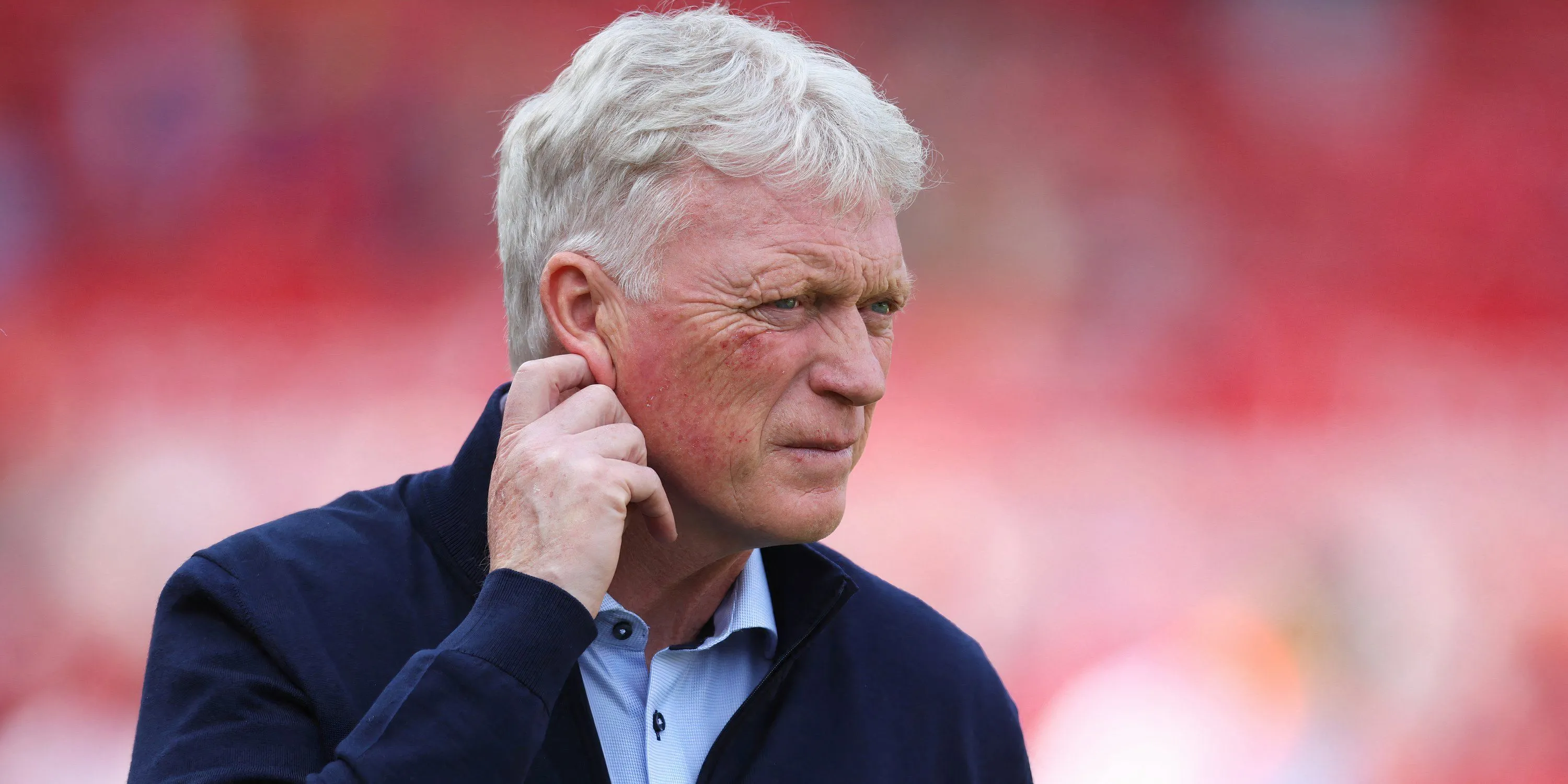 Huấn luyện viên David Moyes, người được cho là có vai trò quan trọng trong việc giữ chân Branthwaite.