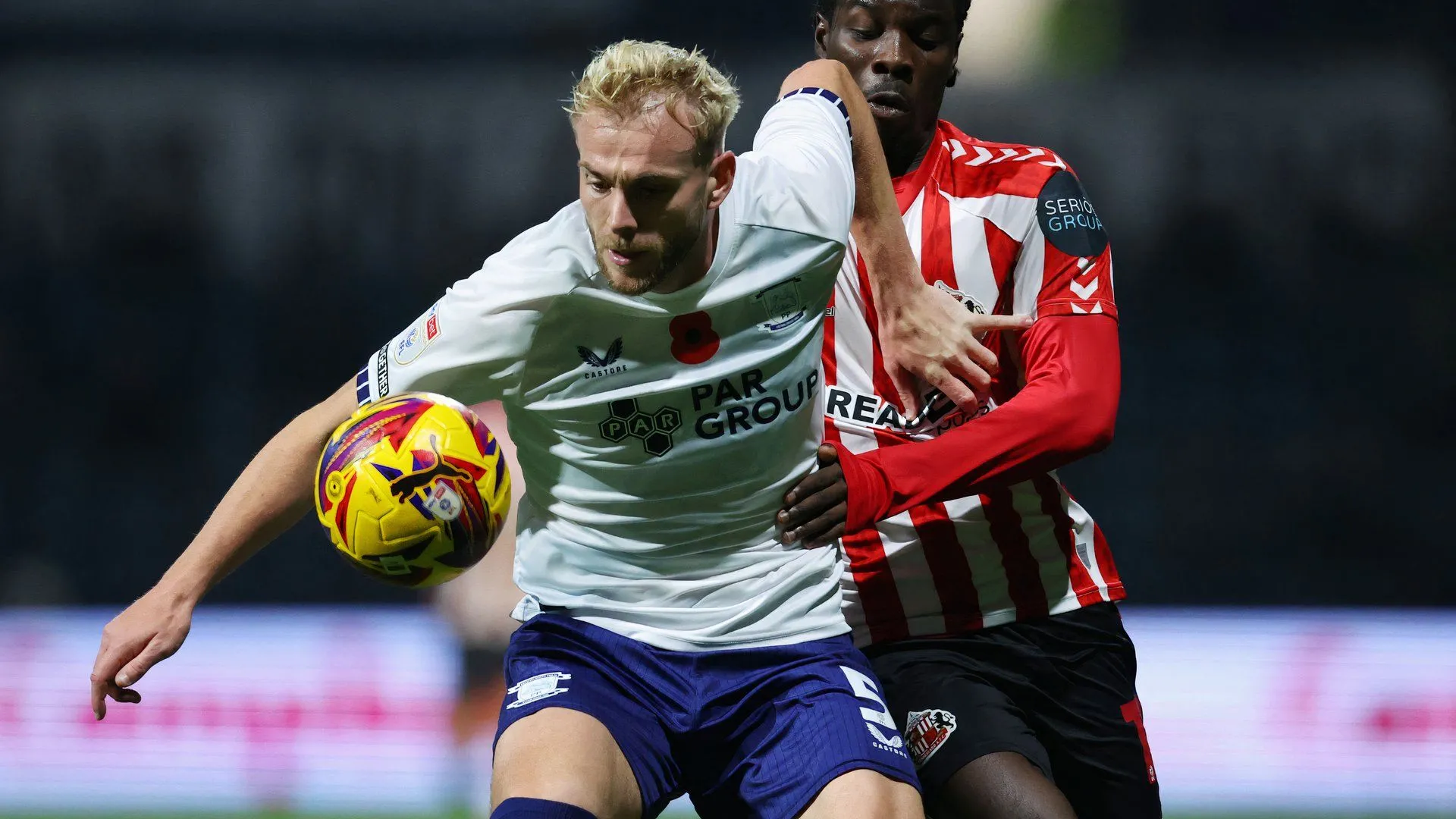 Jack Whatmough trong màu áo Preston North End, cầu thủ được cho là mục tiêu của Huddersfield Town.