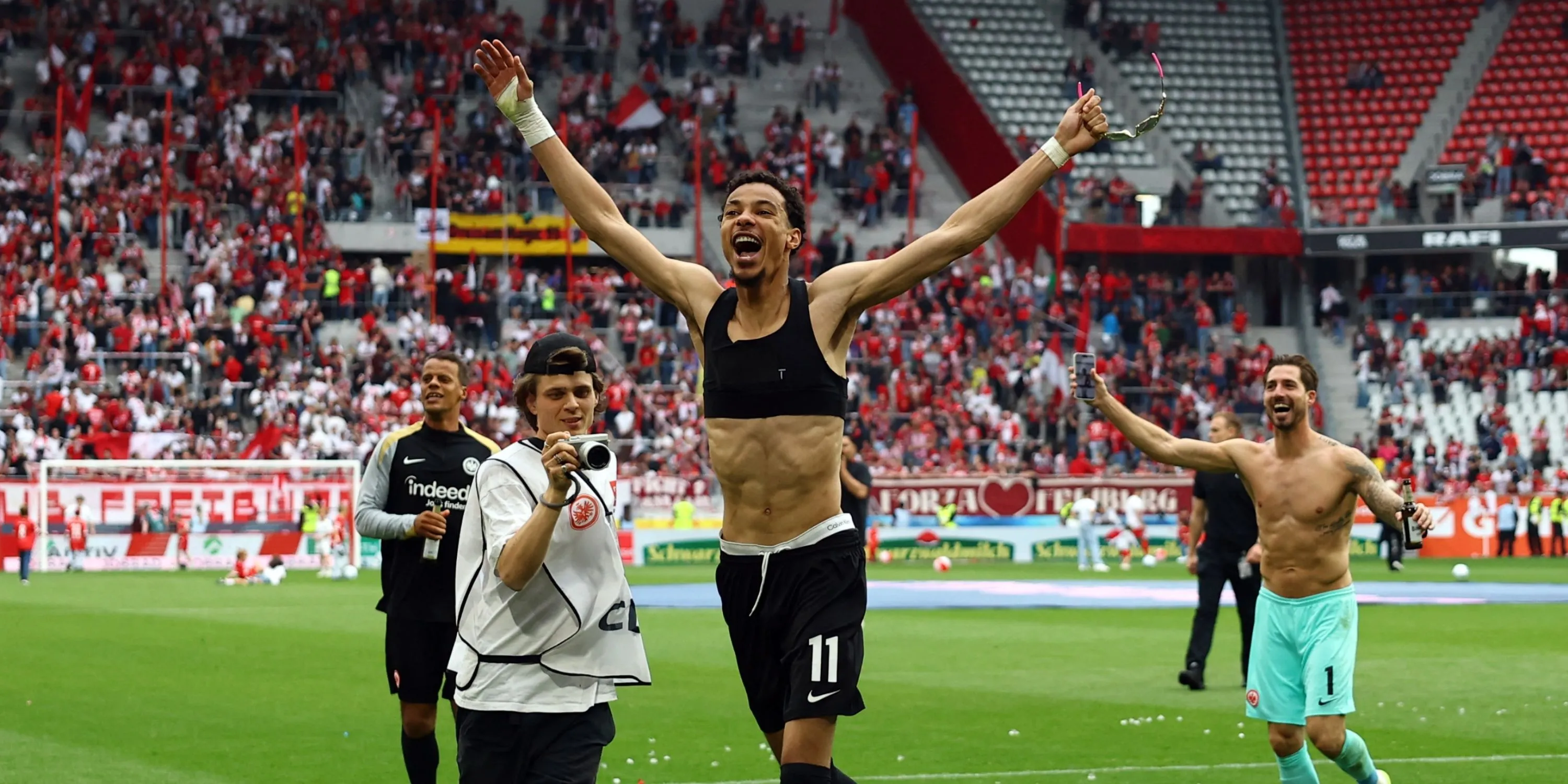 Tiền đạo Hugo Ekitike, mục tiêu chuyển nhượng hàng đầu của Liverpool từ Eintracht Frankfurt