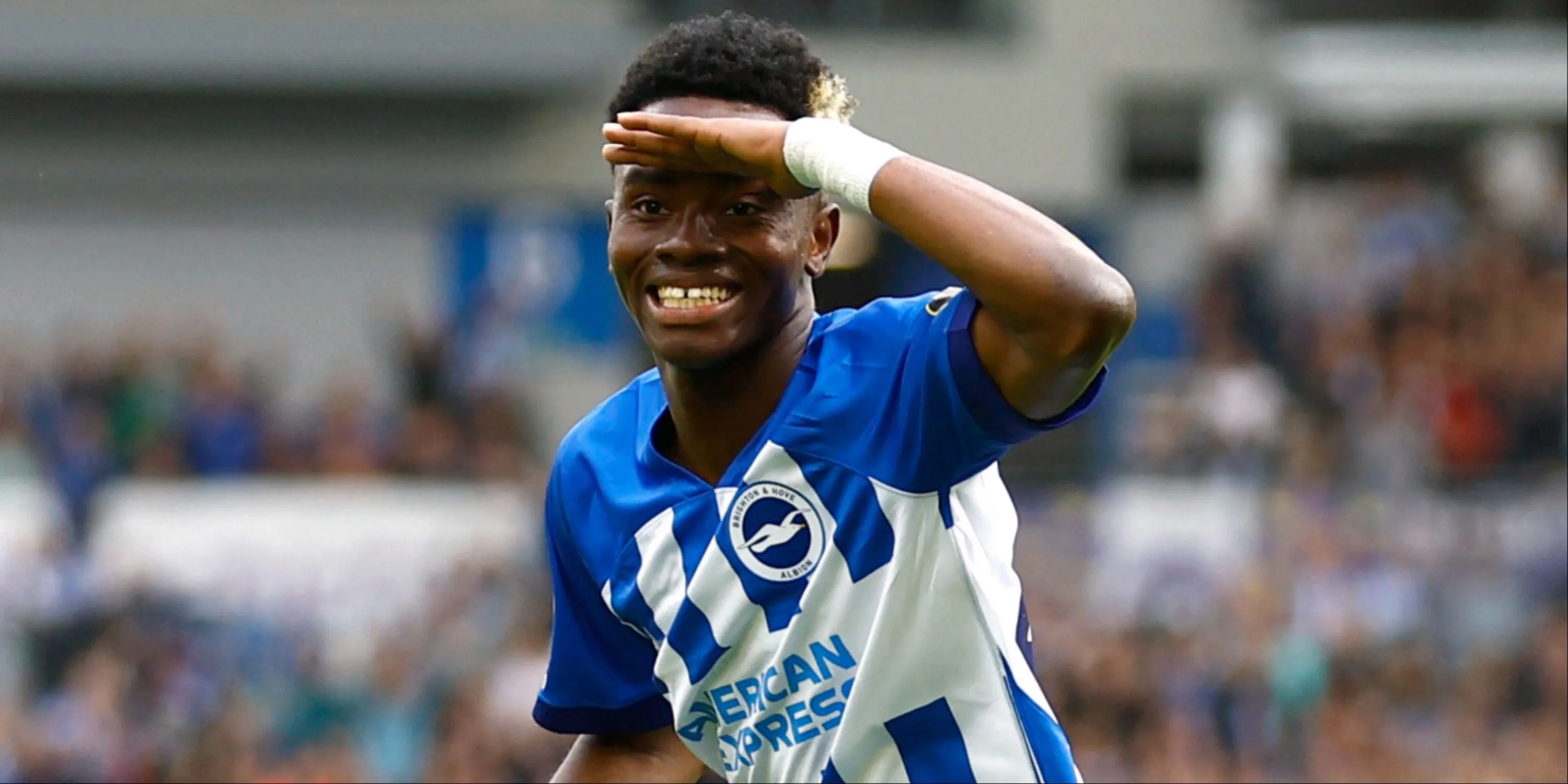 Tiền vệ cánh Simon Adingra ăn mừng bàn thắng, cầu thủ sắp gia nhập Sunderland từ Brighton