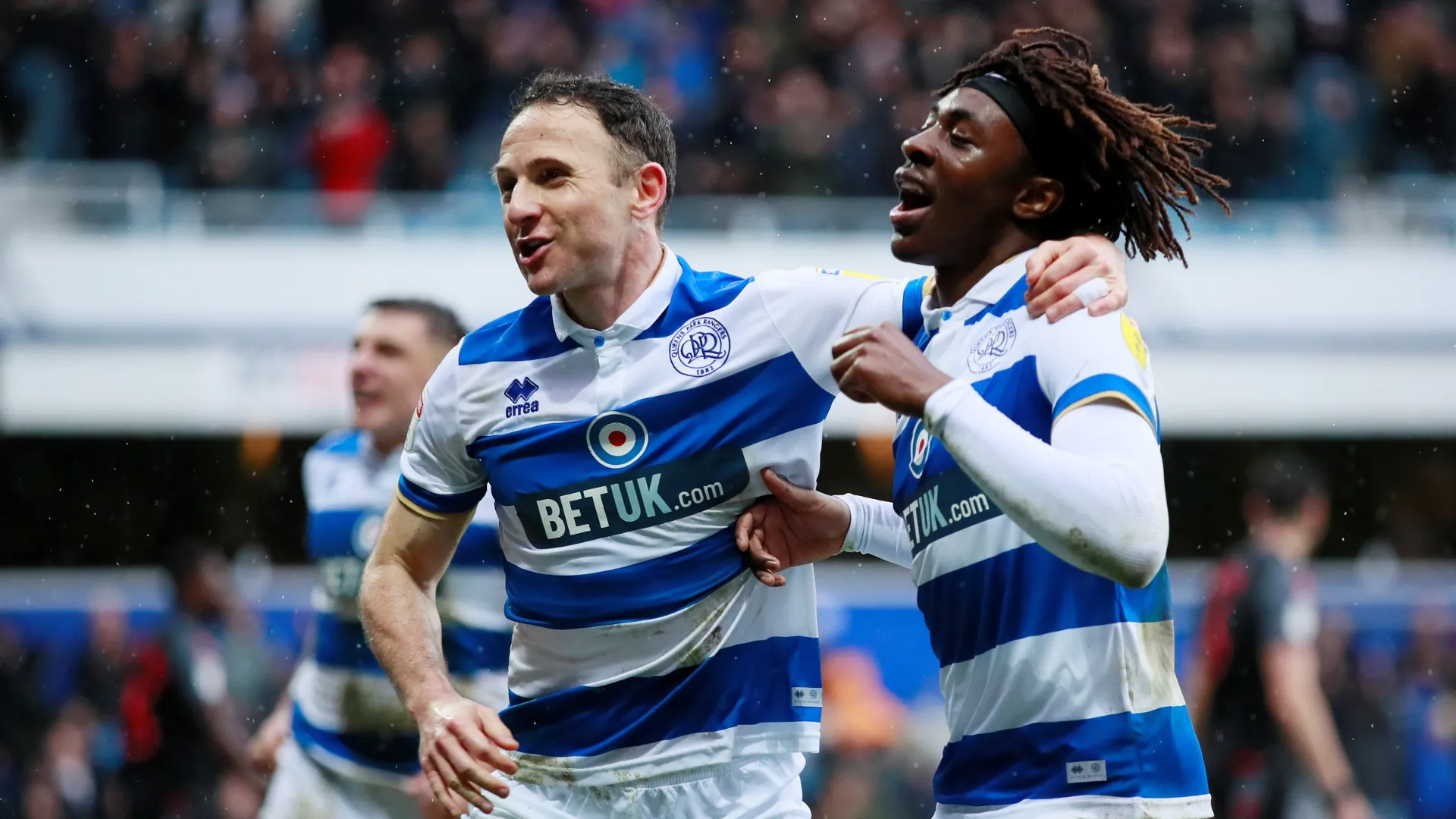 Eberechi Eze thi đấu ấn tượng trong màu áo Queens Park Rangers