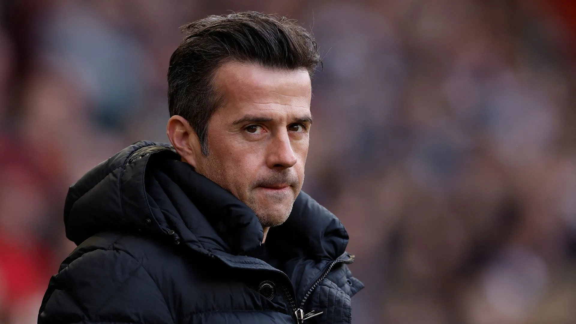 Huấn luyện viên Marco Silva của Fulham FC trên sân