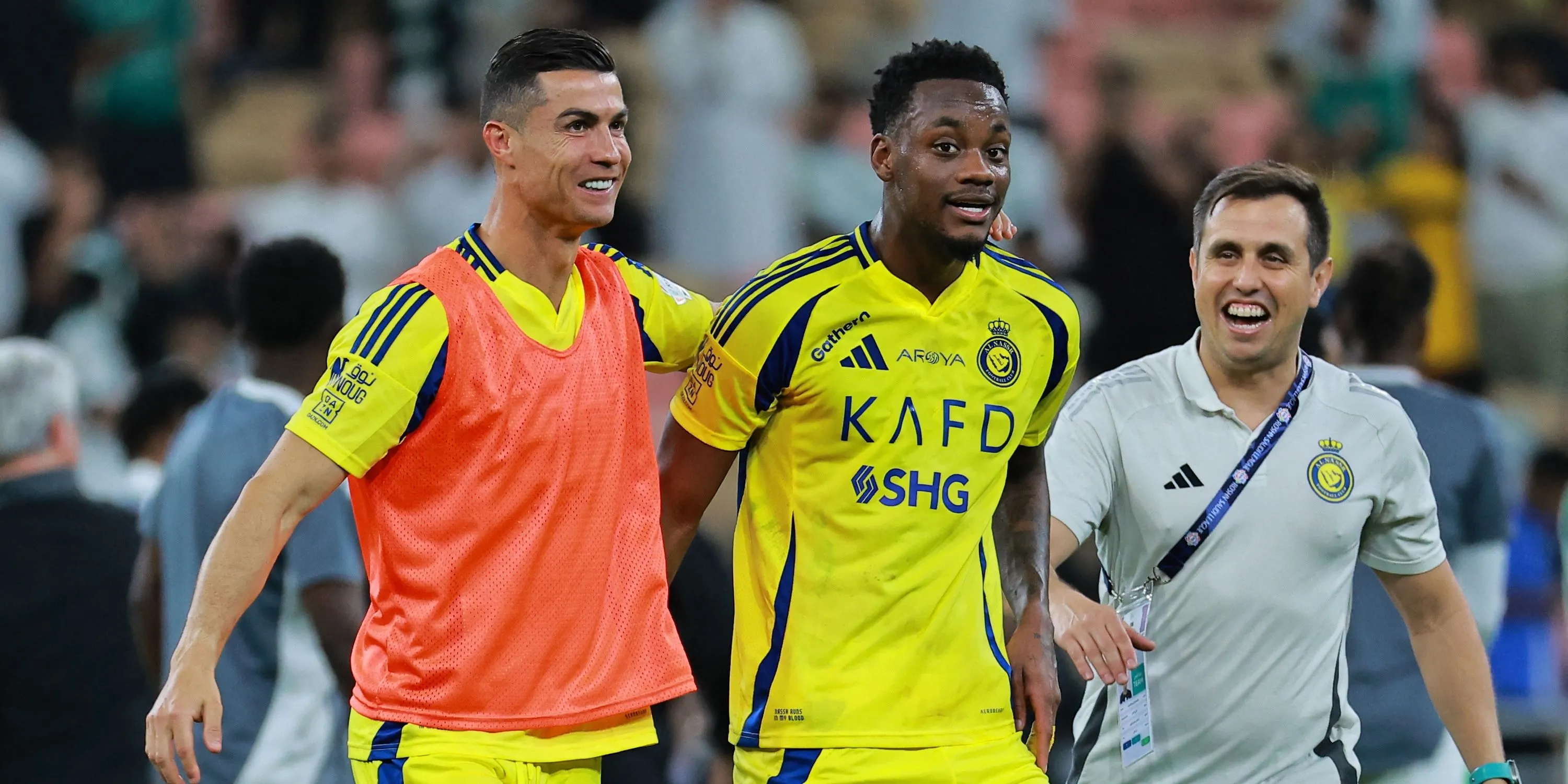 Jhon Durán ăn mừng cùng Cristiano Ronaldo sau khi chuyển đến Al Nassr, ảnh hưởng đến tình hình tài chính của Aston Villa