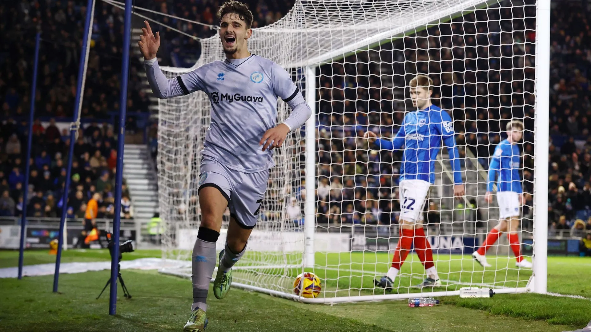 Mihailo Ivanovic - Tiền đạo trẻ tài năng của Millwall