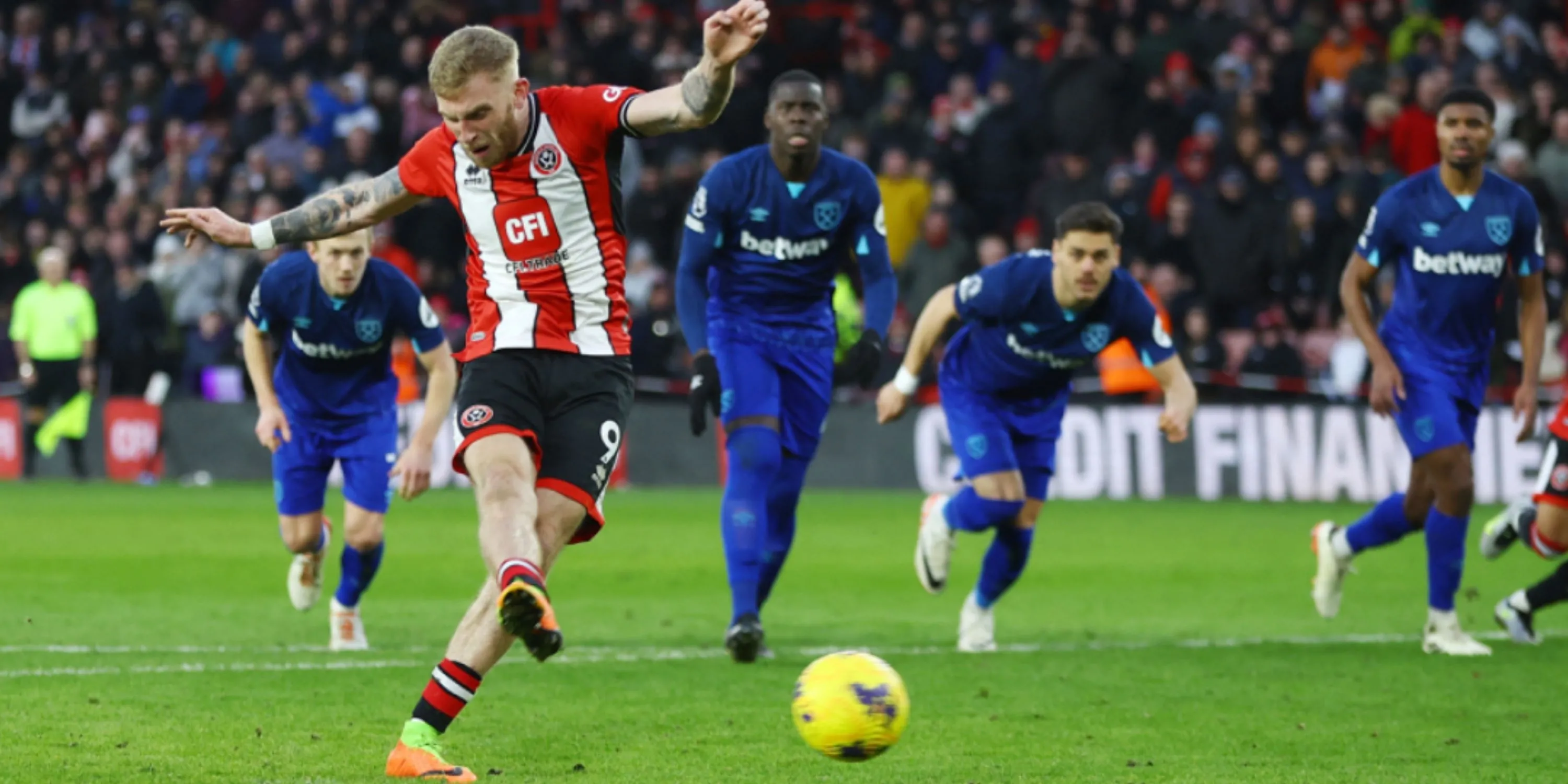 Oli McBurnie trở lại Sheffield United, tiềm năng dẫn dắt hàng công