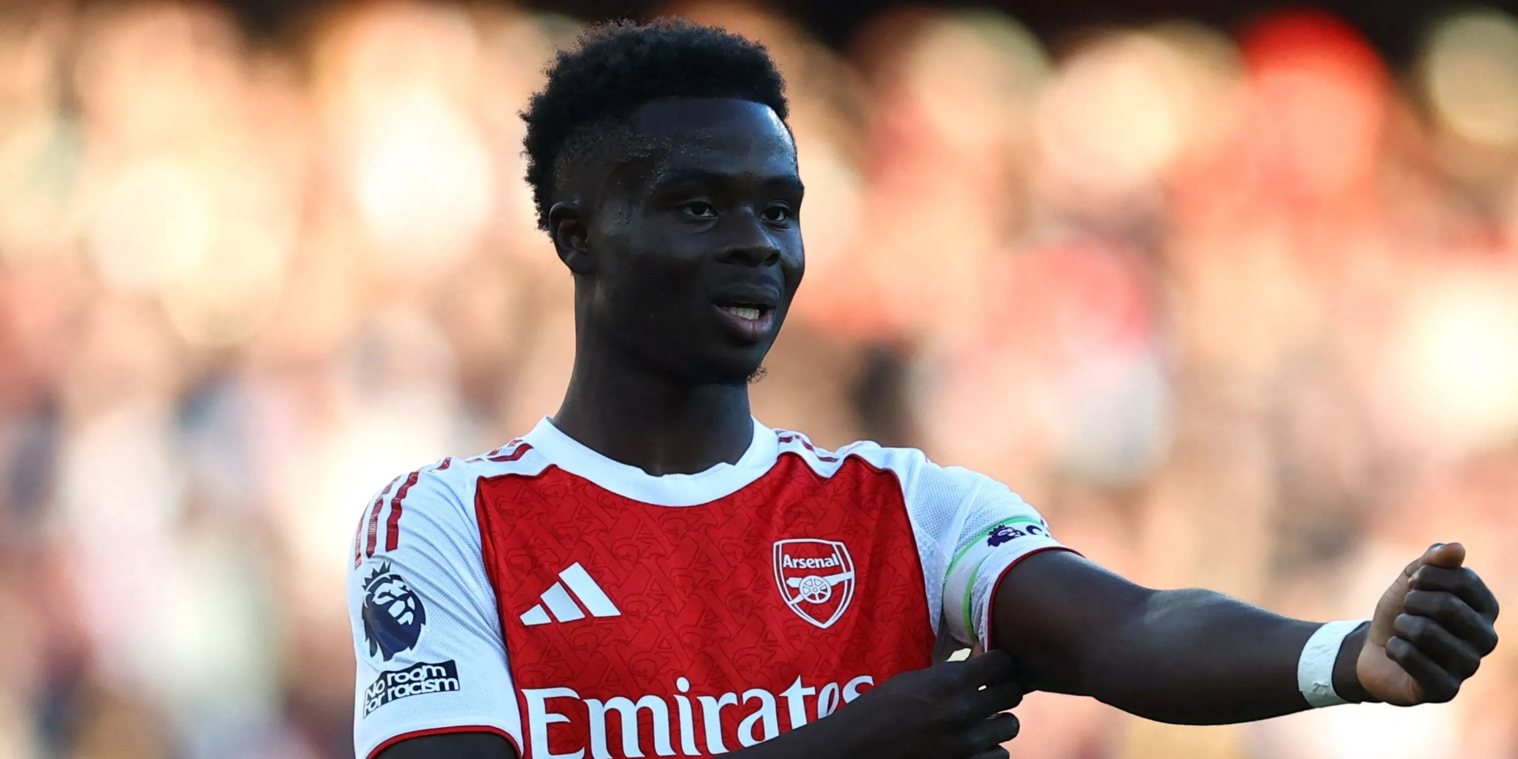Bukayo Saka trong trận Premier League cùng Arsenal